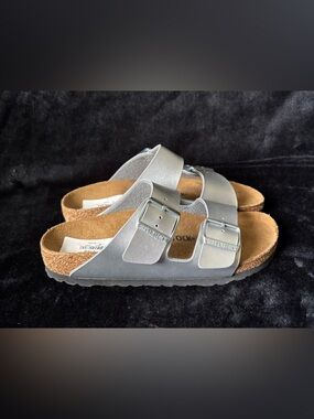 NWT Birkenstock Arizona Metallic Birko-Flor Sandals Size 39 Regular/Wide
